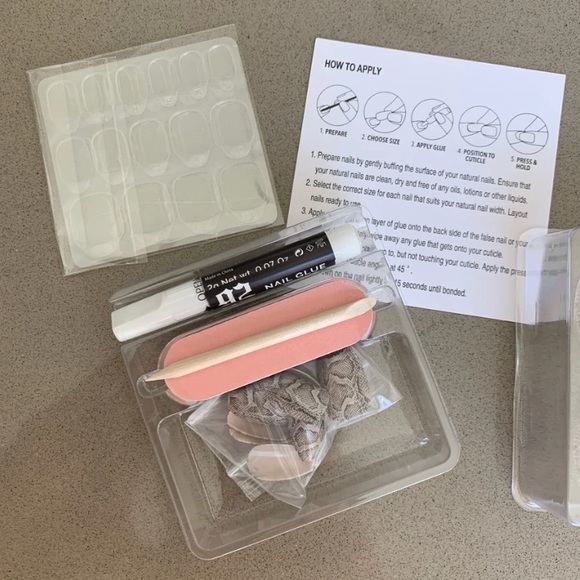 92 x Nails - Holy Grail” Medium Coffin Shape Nails - Picture 3 of 3